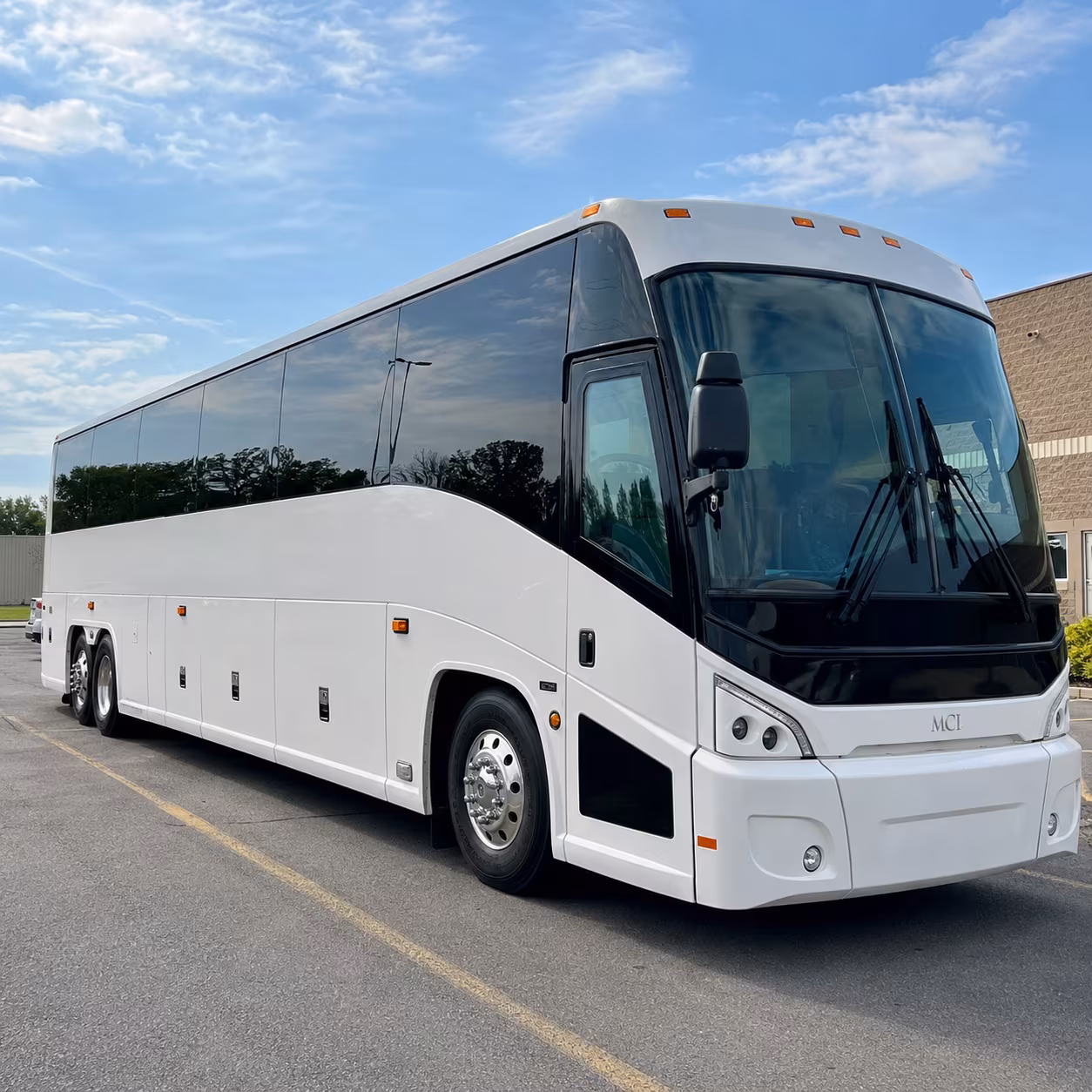 charter bus shuttles for alexandria s government contractor and defense workforce