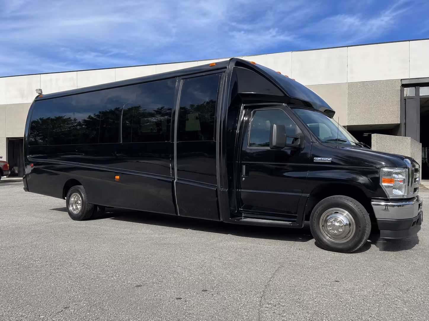 shuttle buses to the birchmere and alexandria s live music scene